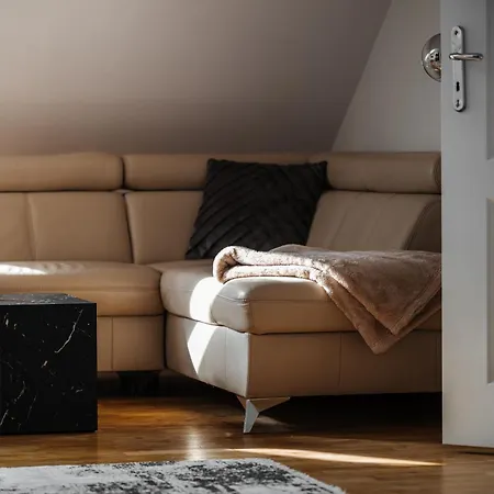 Sky Loft Near Center 220m, Ac, Ps5, Free Parking * براغ